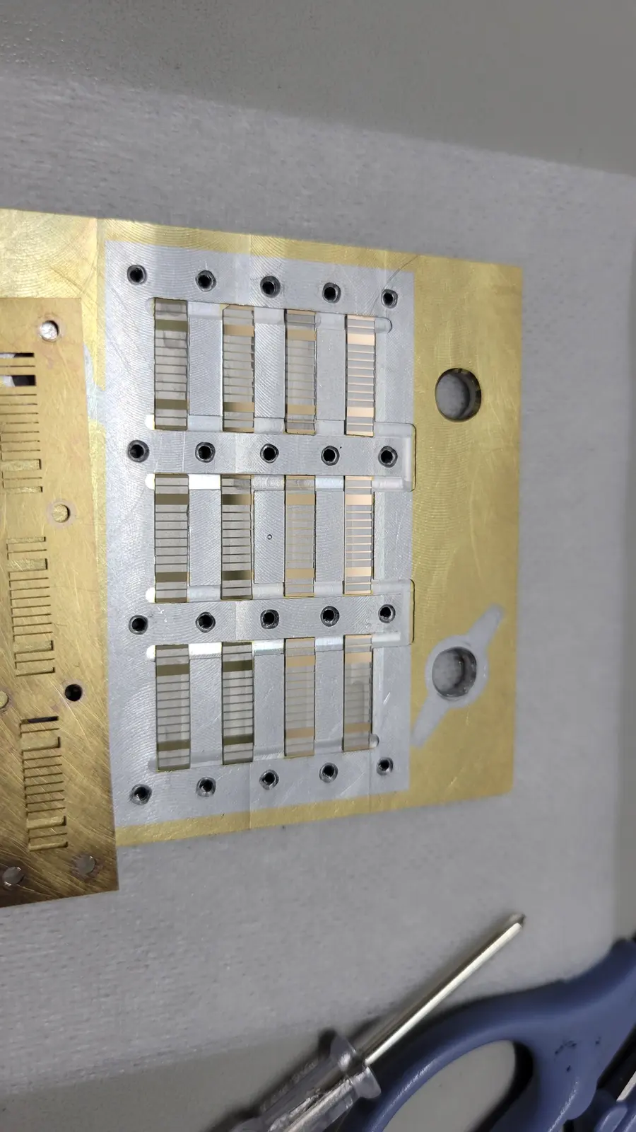 Evaporated gold contacts. Shadow-masked pads for transport measurements.
